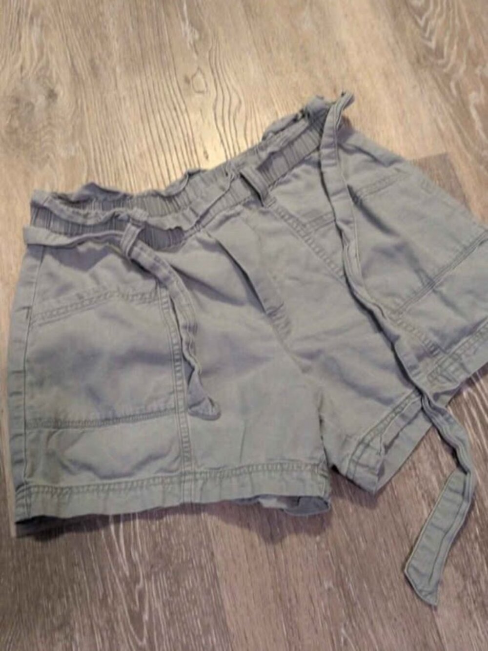 Abercrombie Kids Paperbag Waist Shorts girls size 15/16